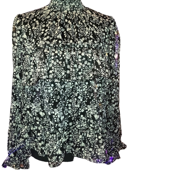 Black and white blouse with ruffles xl - Picture 1 of 5